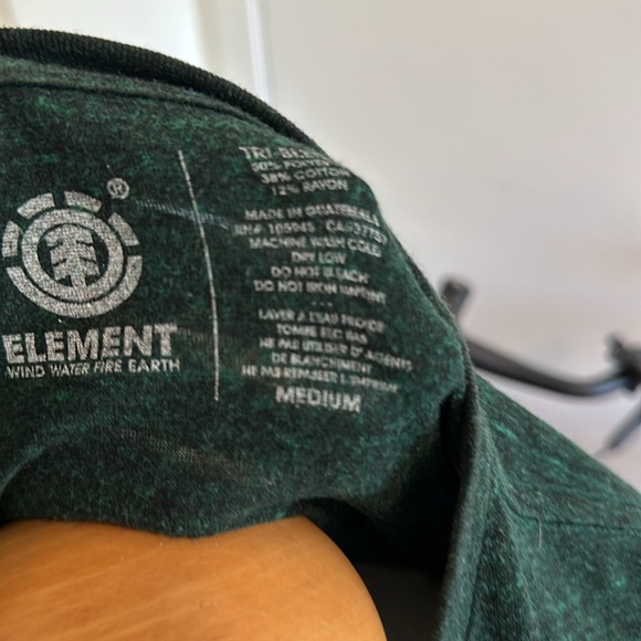 Élément - Picture 2 of 2